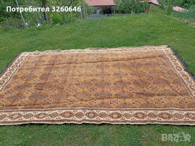 Двулицев вълнен килим