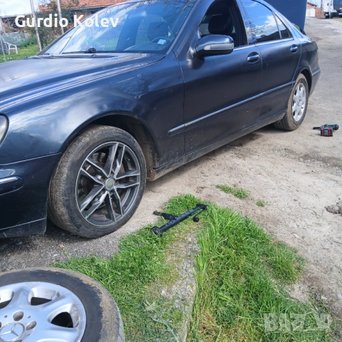 Купувам мерцедеси за части и скраб , снимка 3 - Автомобили и джипове - 54571060
