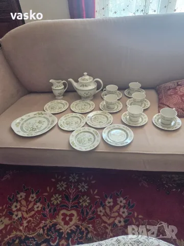 ROYAL DOULTON-порцеланов сервиз за кафе 21 части