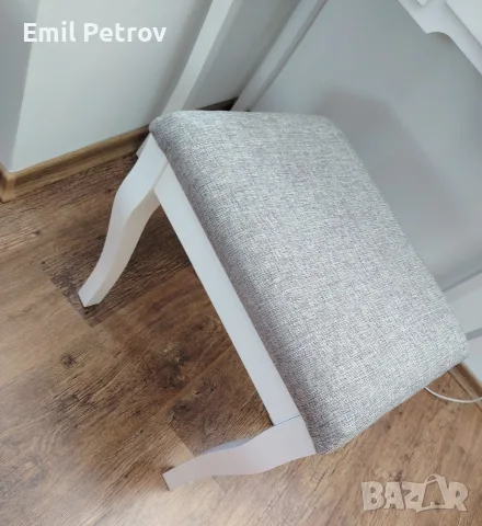 Тоалетка JYSK + табуретка , снимка 6 - Тоалетки - 55512429