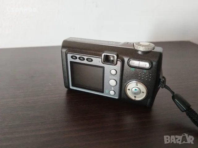 Камера Sanyo Xacti DSC- J1  3.2MP, снимка 12 - Фотоапарати - 55604559
