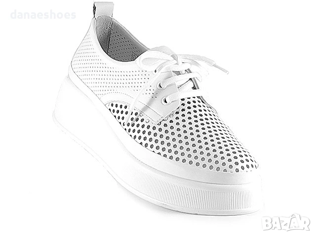 Дамски обувки от естествена кожа с перфорация на платформа 