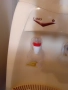 Диспенсър за вода+6 празни туби, снимка 2