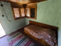 Вила, в.з. 10-ти километър, местност Люляците, Петролна база, снимка 9