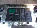 Хибридно китарно кубе BEHRINGER AC112, снимка 12