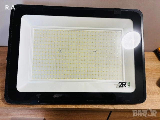 LED прожектор модел DECO
