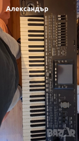 Продавам Korg PA3X-61 клавиша