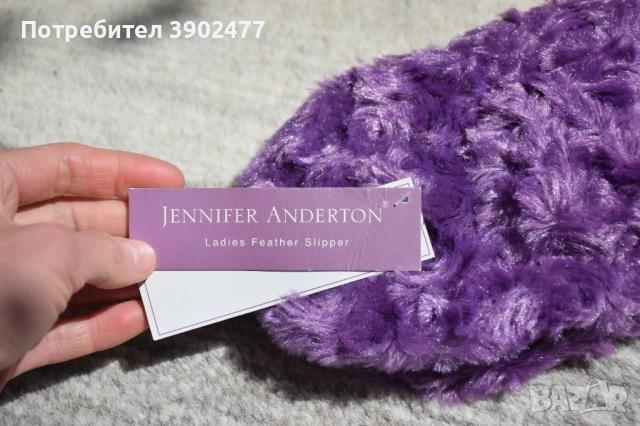 Пухкави меки маркови пантофи за дома