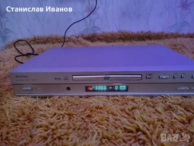Продавам DVD player BLUEsky DV1000, снимка 2 - Плейъри, домашно кино, прожектори - 55425921