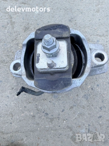 m8a2-6a002-bd десен тампон за двигател от Land Rover Range Rover Velar (L560) 3.0 D, снимка 3 - Части - 55086980