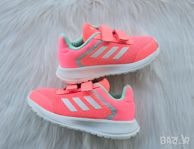 Детски маратонки Adidas №26, снимка 5 - Детски маратонки - 54047012
