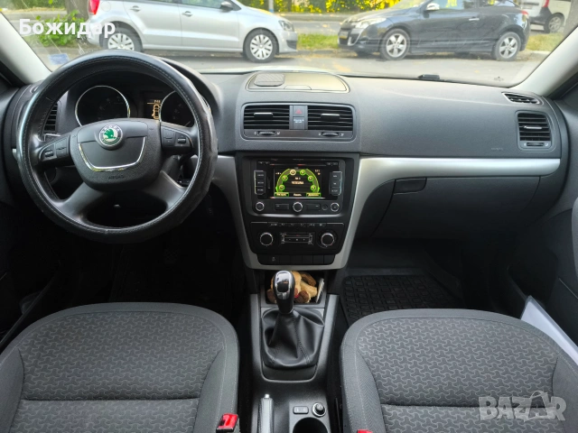 Skoda Yeti 1.2 TDI, снимка 4 - Автомобили и джипове - 55088600