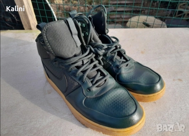 Маратонки Nike Court Borough Mid , снимка 4 - Маратонки - 54697764