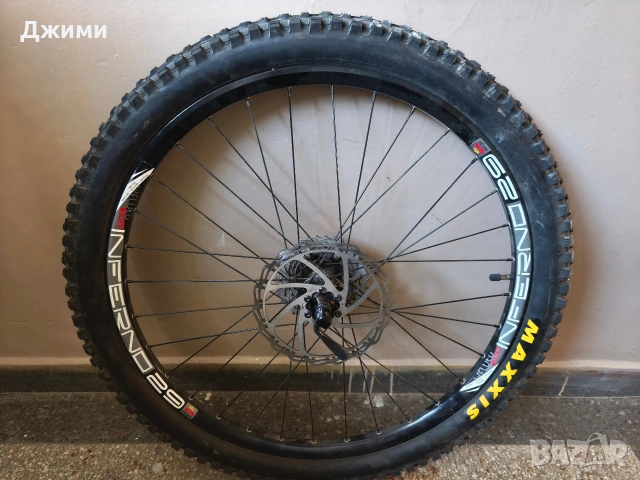 Цяла капла с гума MAXXIS MINION DHR II 26 x 2.50 (като нова ) с диск и касета, снимка 3 - Части за велосипеди - 54697372