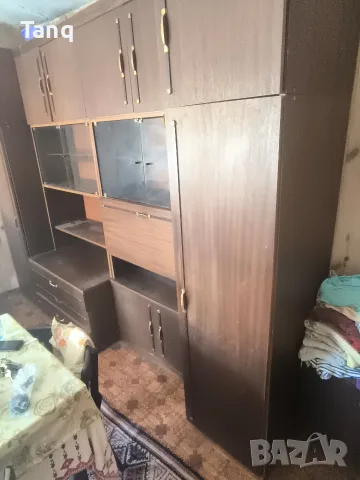 Цяла библиотека Запазена