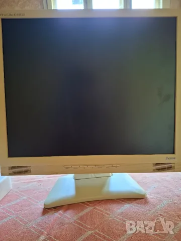Монитор iiyama ProLite PLE481S-W3S 19 - Почистен! + VGA Кабел, снимка 3 - Монитори - 55584385