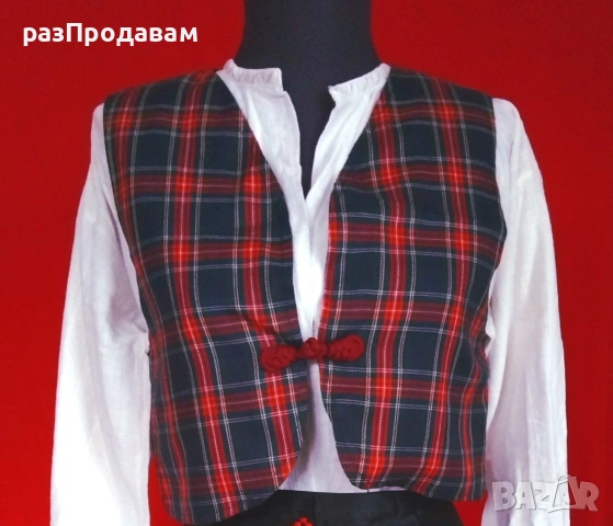 Елек кариран~ шит по поръчка и с ръчно изработено копче