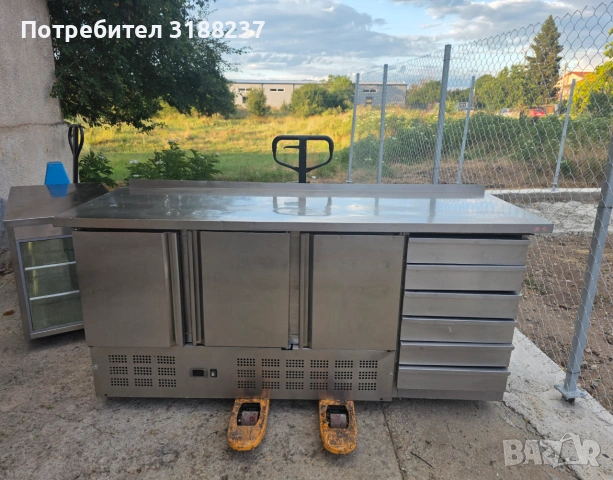 Хладилна маса/ Пица пулт, снимка 2 - Хладилни витрини и фризери - 55284440