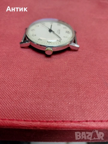 Sekonda – механичен часовник, 19 jewels, Made in USSR, снимка 5 - Антикварни и старинни предмети - 54615691