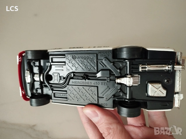 Bburago Mercedes 450 SEL Made in Italy Количка 1/24 , снимка 7 - Колекции - 54271547