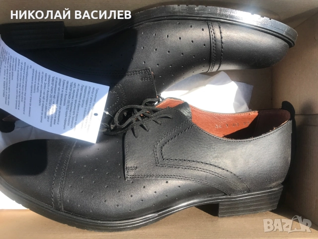 Мъжки  обувки  на  дупки  номер  44  . Не  мерени / Нови  ., снимка 4 - Официални обувки - 55383087
