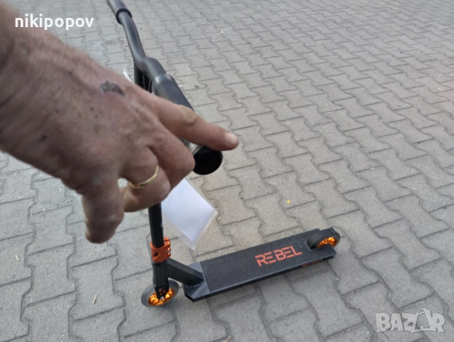 BYOX Детска тротинетка stunt REBEL карбон, снимка 6 - Други - 54811728
