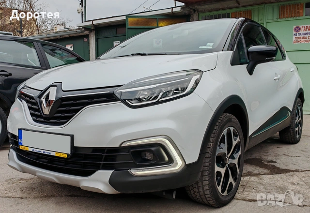 Renault Captur 1.3TCe, снимка 2 - Автомобили и джипове - 54421339