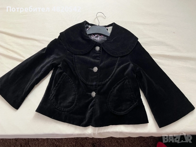 Пролетно палто на марката GUESS, снимка 3 - Детски якета и елеци - 54527592