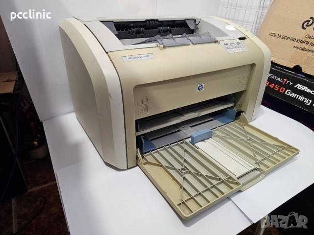 Hp LaserJet 1020 лазерен принтер за офис/дом с 6 месеца гаранция, laser printer, снимка 2 - Принтери, копири, скенери - 42073413