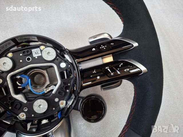 Нов Оригинален Волан Алкантара AMG Mercedes W206 W223 W213 W257 W167 W254 63 - Червен шев, снимка 6 - Части - 55283227