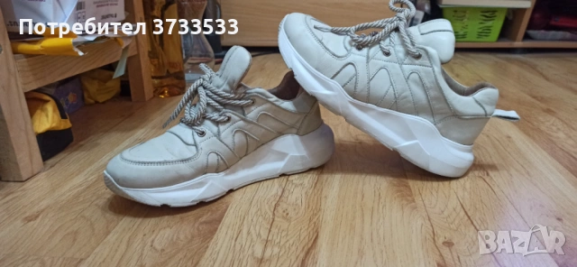 дамски кецове DWRS №40-15 ев; стоножки NIKE № 40-17 ев; TIMBERLEND № 38-26 евро