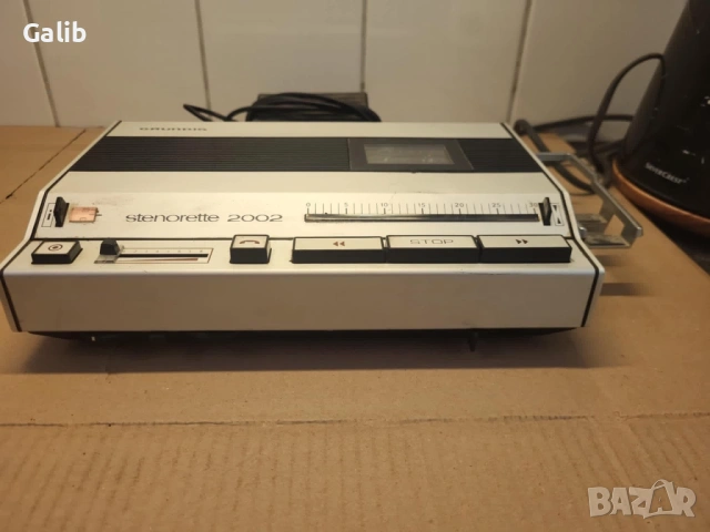 Grundig Stenorette 2002 диктофон, снимка 2 - Антикварни и старинни предмети - 54698459