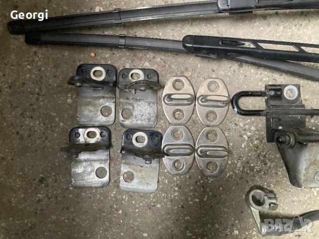 Панти Брави А3 8P Audi Рамо Чистачки, снимка 2 - Части - 54134843