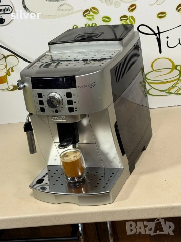 Кафемашина кафе автомат delonghi magnifica S с гаранция, снимка 5 - Кафемашини - 54724350