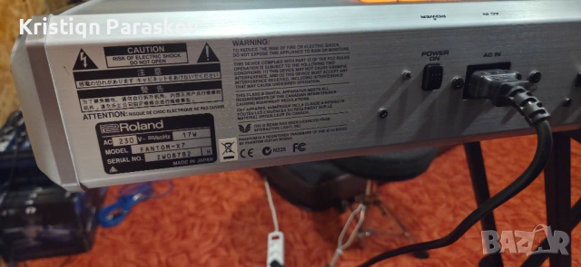 Roland Fantom X7, снимка 4 - Синтезатори - 54880245