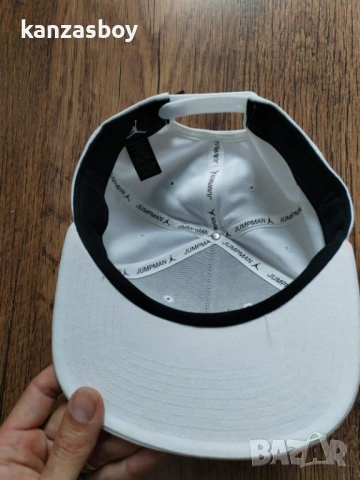 Nike Air Jordan AJ 13 Lucky Snapback Hat - страхотна мъжка шапка КАТО НОВА, снимка 7 - Шапки - 54824801