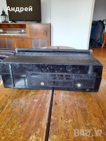 Старо радио,радиоприемник VEF Spidola 231, снимка 6 - Антикварни и старинни предмети - 53988217