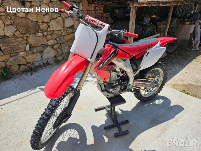 Honda crf450 2004 година