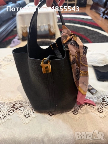 Hermes Picotin Lock 22 Black clemence Gold Hardware
