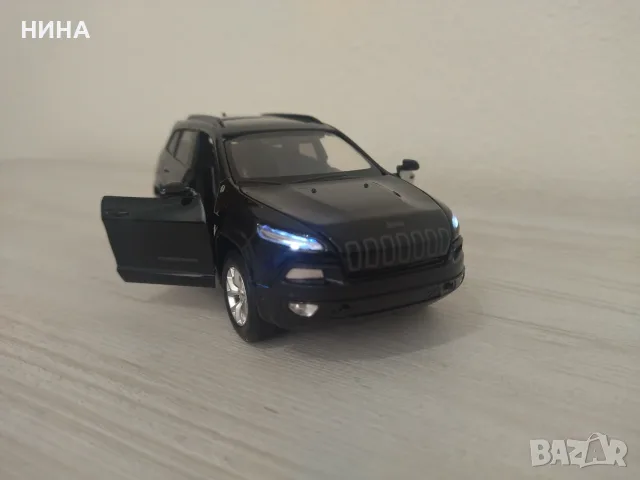  Метална количка Jeep Cherokee !!!