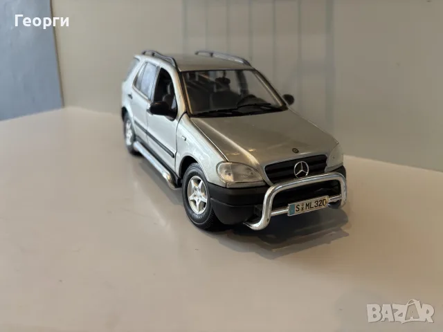 Mercedes ML 320 1:18 , снимка 8 - Колекции - 55671944