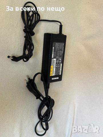 Оригинално зарядно Fujitsu за лаптоп 19V 3.69A 70W