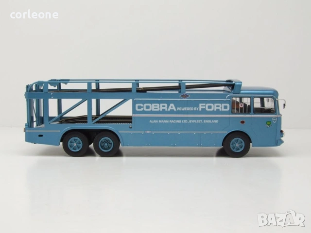 Fiat Bartoletti 306/2 Renntransporter 1956 - мащаб 1:43 на ixo models моделът е нов в PVC кейс, снимка 5 - Колекции - 55010678