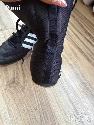 Боксови Оригинални обувки Adidas Box ! 44,5 н, снимка 5 - Бокс - 38331629