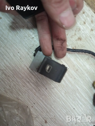 Бутон Стъкло  Audi 4B0 959 855