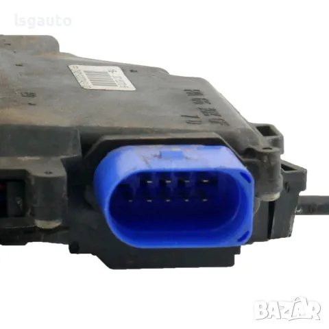 Брава предна дясна врата Seat Toledo III 2004-2009 ID: 163217 ОЕМ: 3D1837016, снимка 3 - Части - 55401106