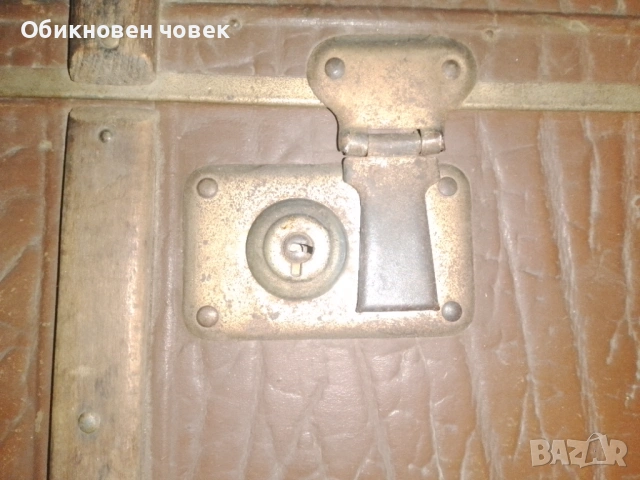 Голям ретро-куфар, снимка 4 - Антикварни и старинни предмети - 54140089