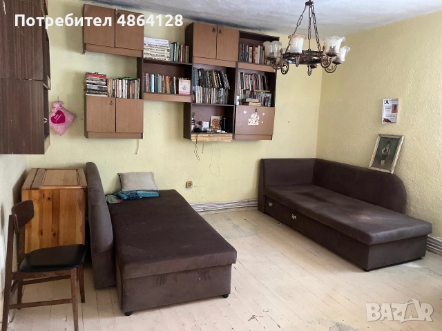 Къща с двор и гараж в центъра, снимка 4 - Къщи - 54999307