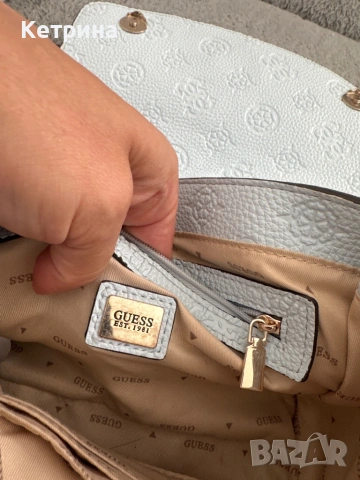 100% Оригинална чанта на GUESS, снимка 4 - Чанти - 54325801