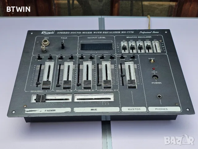 Стерео мишпулт Phonic MX-7770 с еквалайзер – Vintage DJ Mixer ! , снимка 3 - Ресийвъри, усилватели, смесителни пултове - 55684356